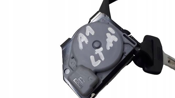 фото №5, Audi a1 8x pas безопасности левый задняя 5d 14 r