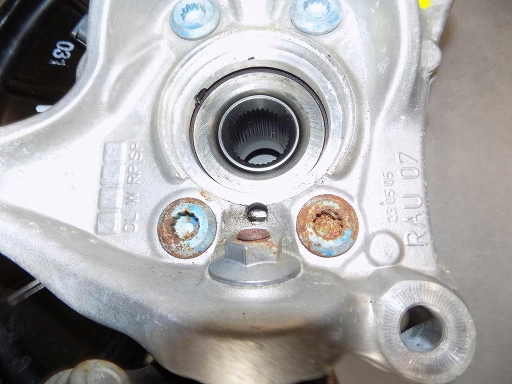 фото №4, Vw passat cc 2.0 tfsi поворотний кулак ліва перед