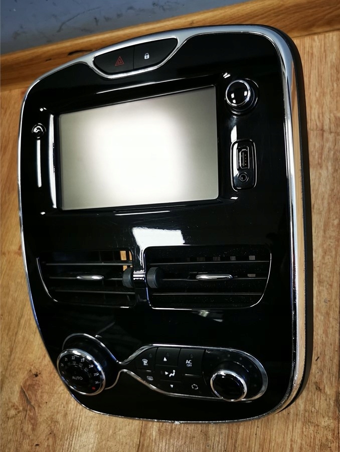 фото №3, Renault clio iv оригинальные радио navi навигация + приборная панель