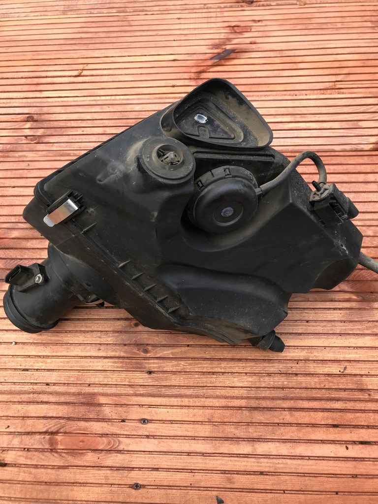 фото №2, Корпус фильтра воздуха audi a6 c6 059133835e