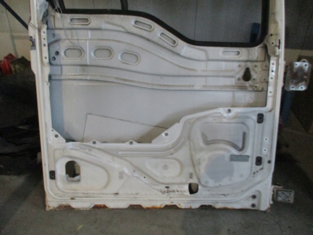 фото №7, Двері лівий перед man tgx