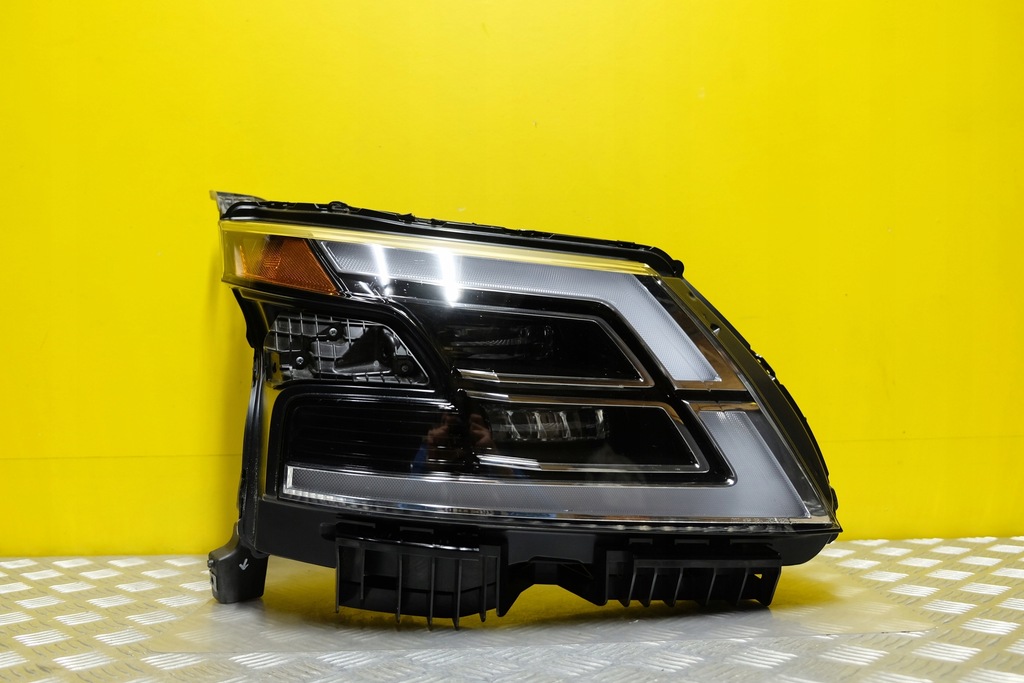 фото №1, Nissan patrol y62 armada 2021- фара led usa