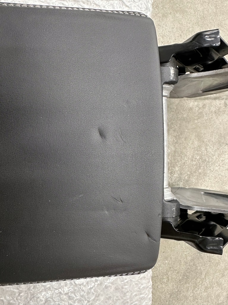 фото №6, Подлокотник кожаный белый nić vw arteon passat b8