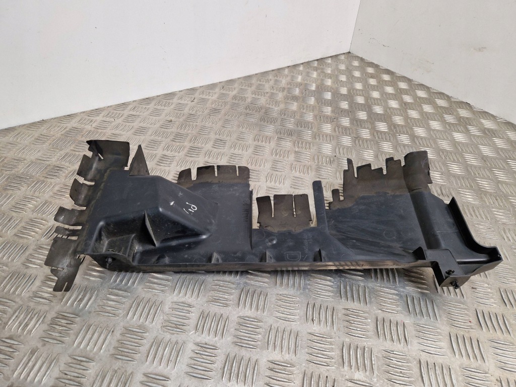 фото №7, Peugeot 3008 i 2014 перед сторона правая впуск / канал воздуха интеркулер