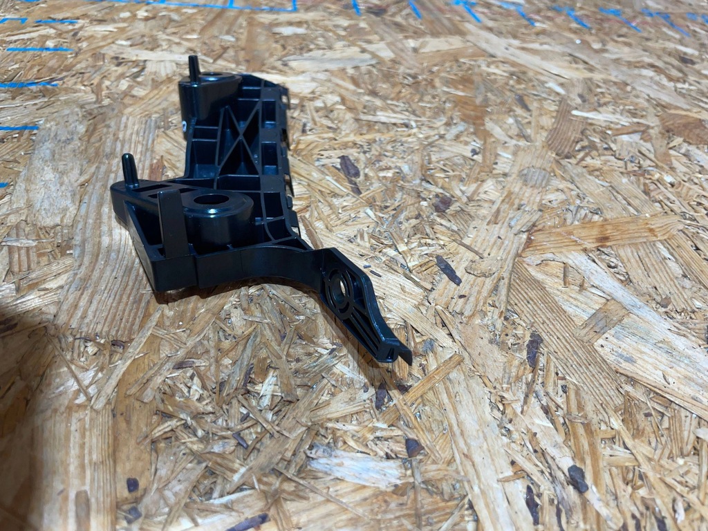 фото №8, Mazda 6 gj iii 3 12-18 sedan направляющая кронштейн кронштейн бампера правый перед