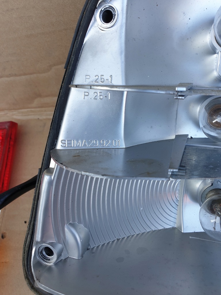 фото №10, Лампа левая задняя вкладыш alfa romeo giulietta i оригинальный номер eu