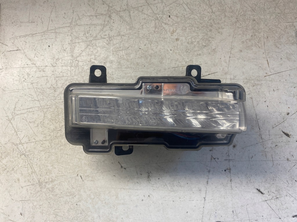 фото №1, Mitsubishi pajero iv свет led drl правый перед