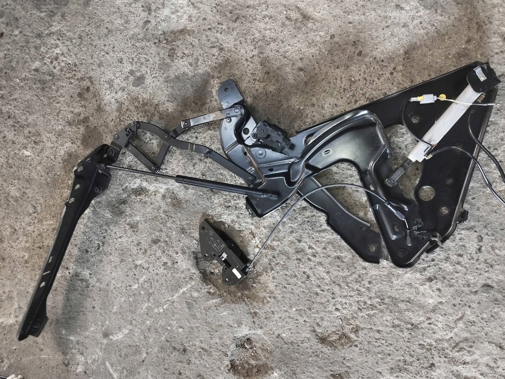 фото №6, Левый петля крыша renault megane ii cabrio 8200361107