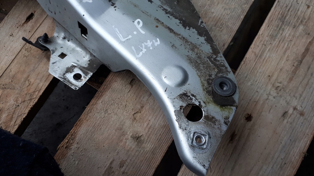 фото №7, A6 c7 4g носик лівий лонжерон крила a7 4g lx7w