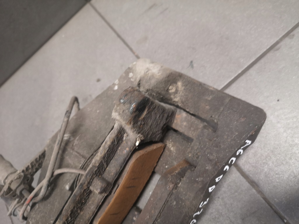 фото №6, Суппорт тормозной правый перед audi a6 c6 320mm