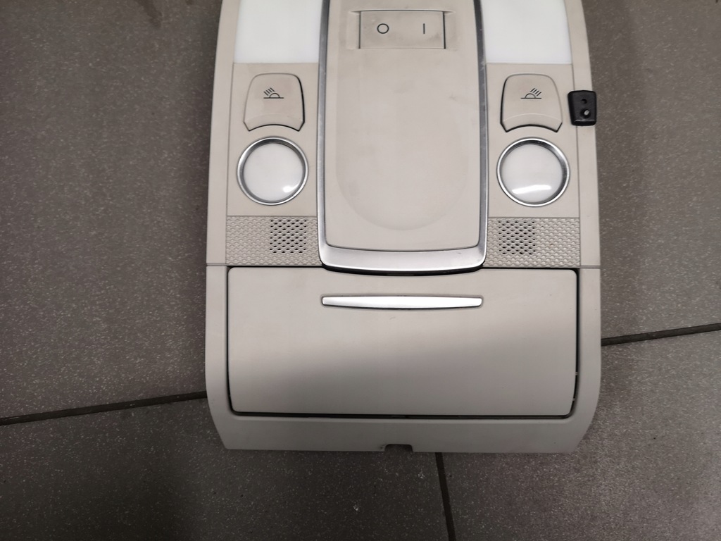 фото №7, Лампа потолочный audi a6 c6 4f0947135bq