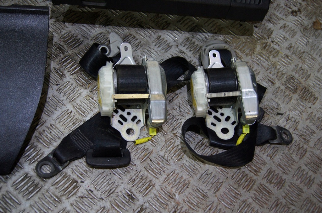 фото №6, Консоль corolla verso 04-09 подушки безопасности подушка безопасности ремни