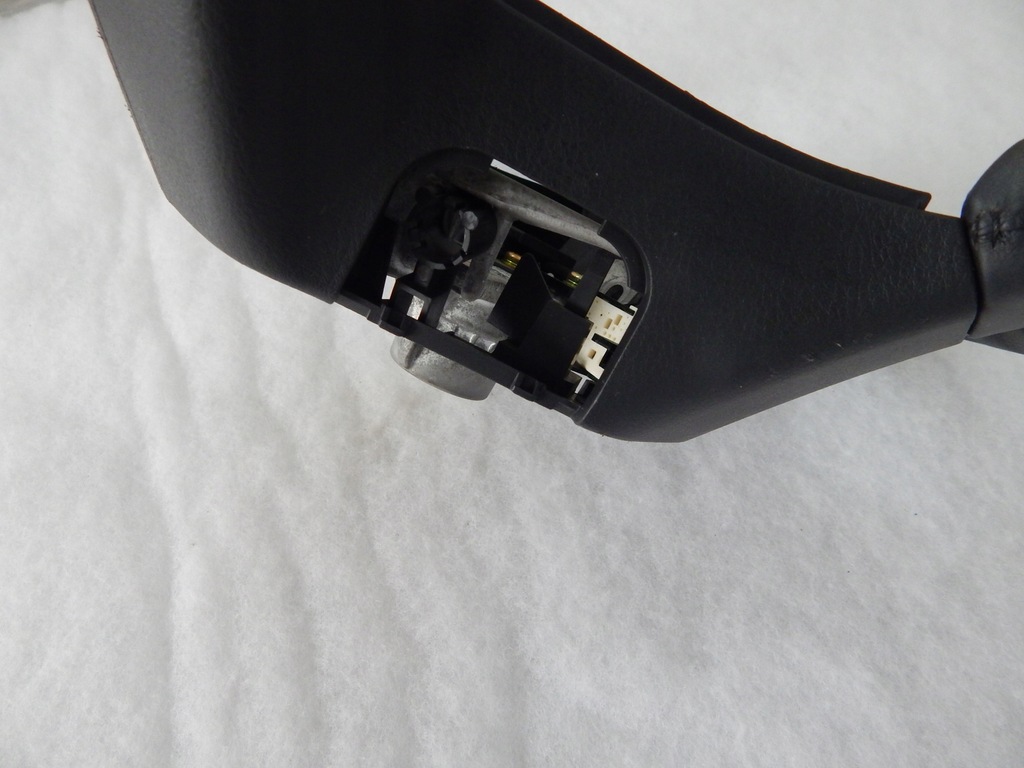 фото №10, Toyota corolla verso lift - воздуховод кожа температура