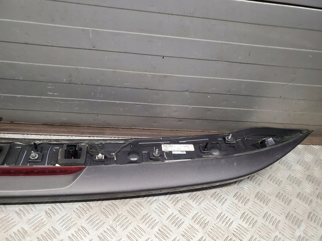 фото №7, Chrysler pacifica с задний спойлеры