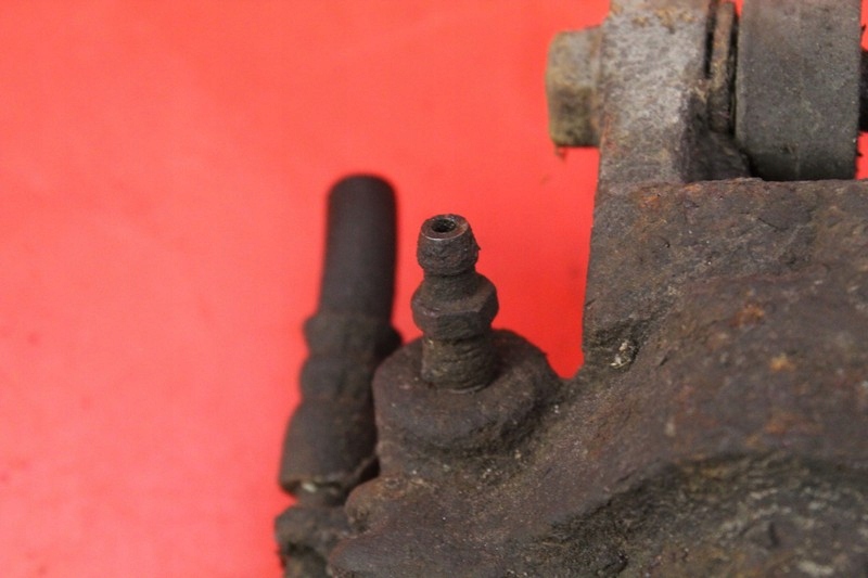 фото №5, Суппорт тормозной левый задняя kia sorento 1 i 2.4 gdi 139 km 4x4 02-06