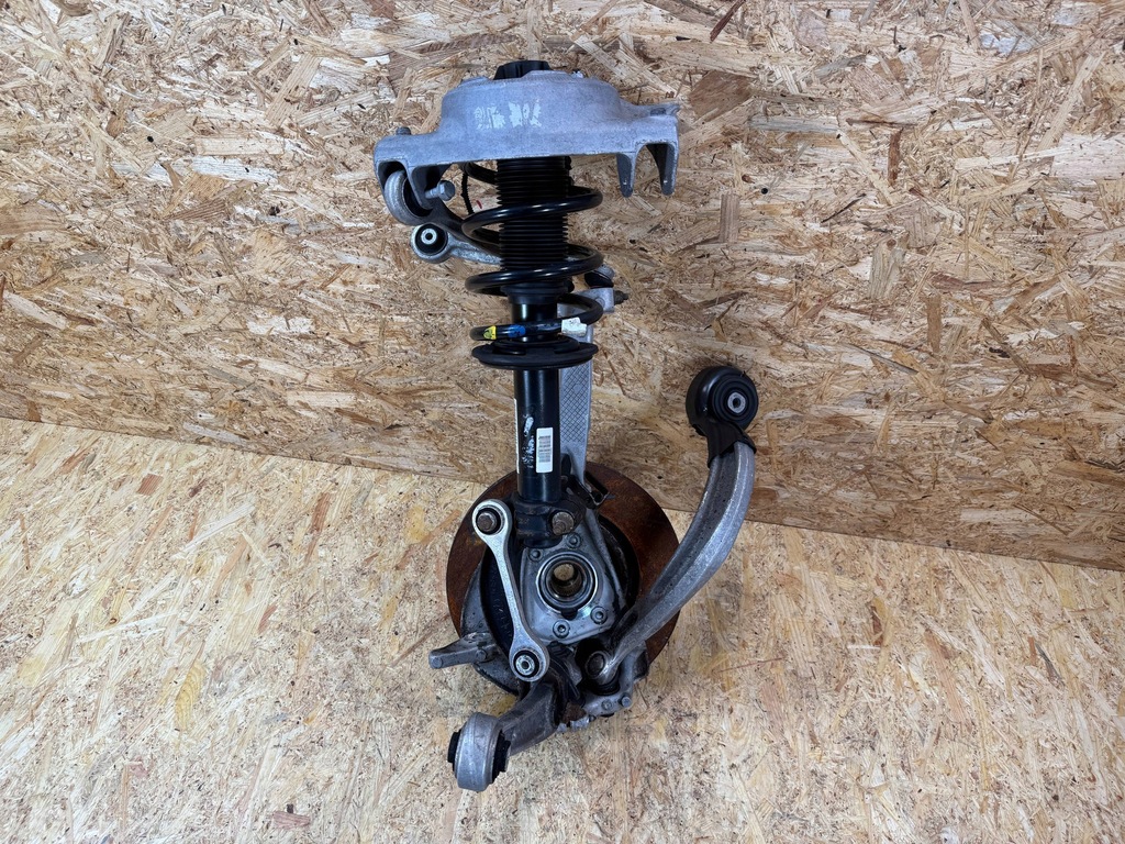 фото №11, Подвеска амортизатор рычаг поворотный кулак правый перед porsche macan 95b