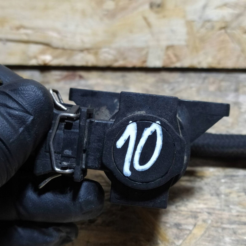 фото №6, Клапан вакуумa электроклапан vw transporter t4 multivan 1h0906627