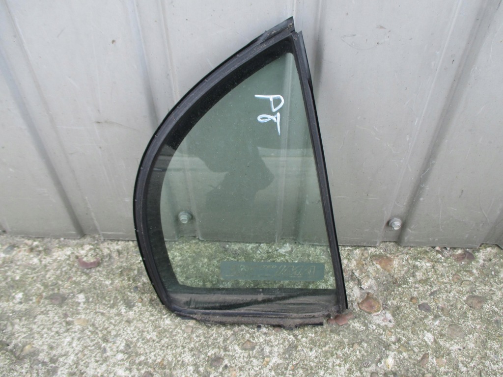 фото №1, Civic viii sedan 06-11 скло правий задня