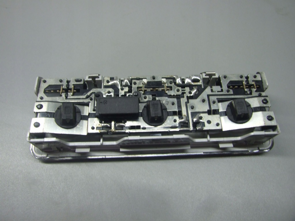 фото №2, Лампа освітлення салону bmw x3 e83 692046