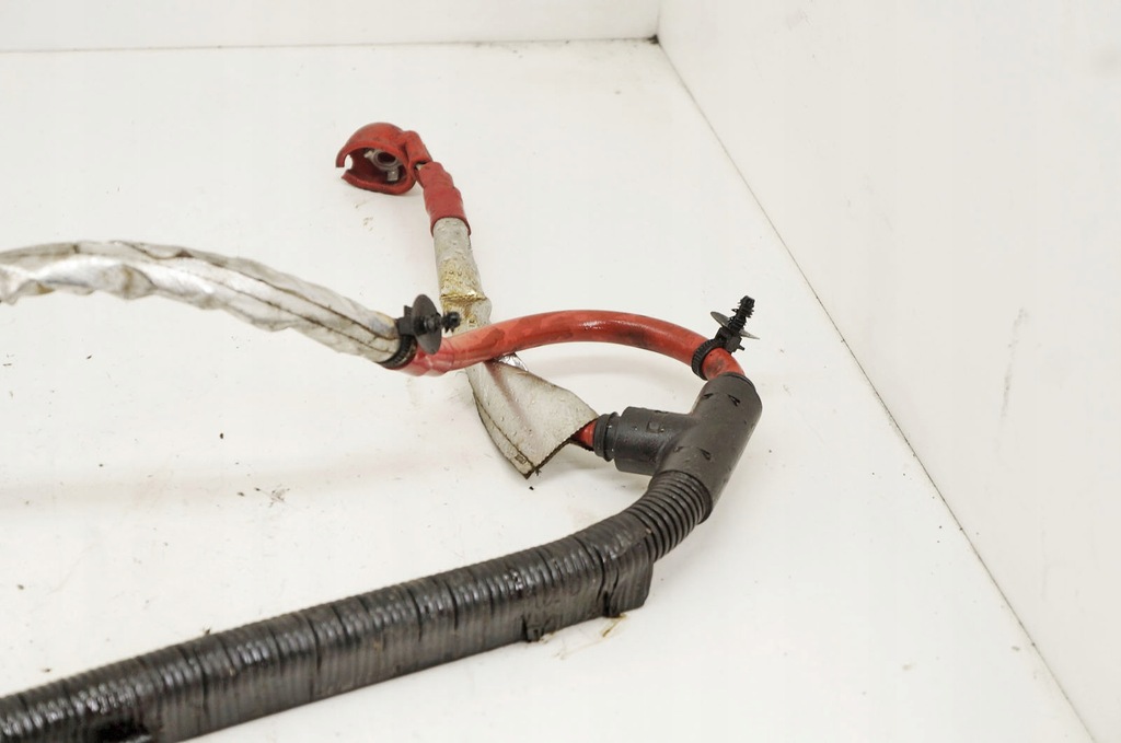 фото №6, Ho451 jaguar xe x760 2.0b шланг plus аккумулятор