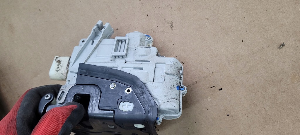 фото №9, A7 4g s7 замок дверь правый задняя 9 pin 4g0839016 a6 c7 4g