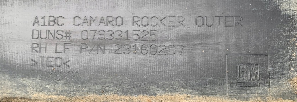 фото №11, Chevrolet camaro vi 2016 - молдинг поріг права gm 23160297