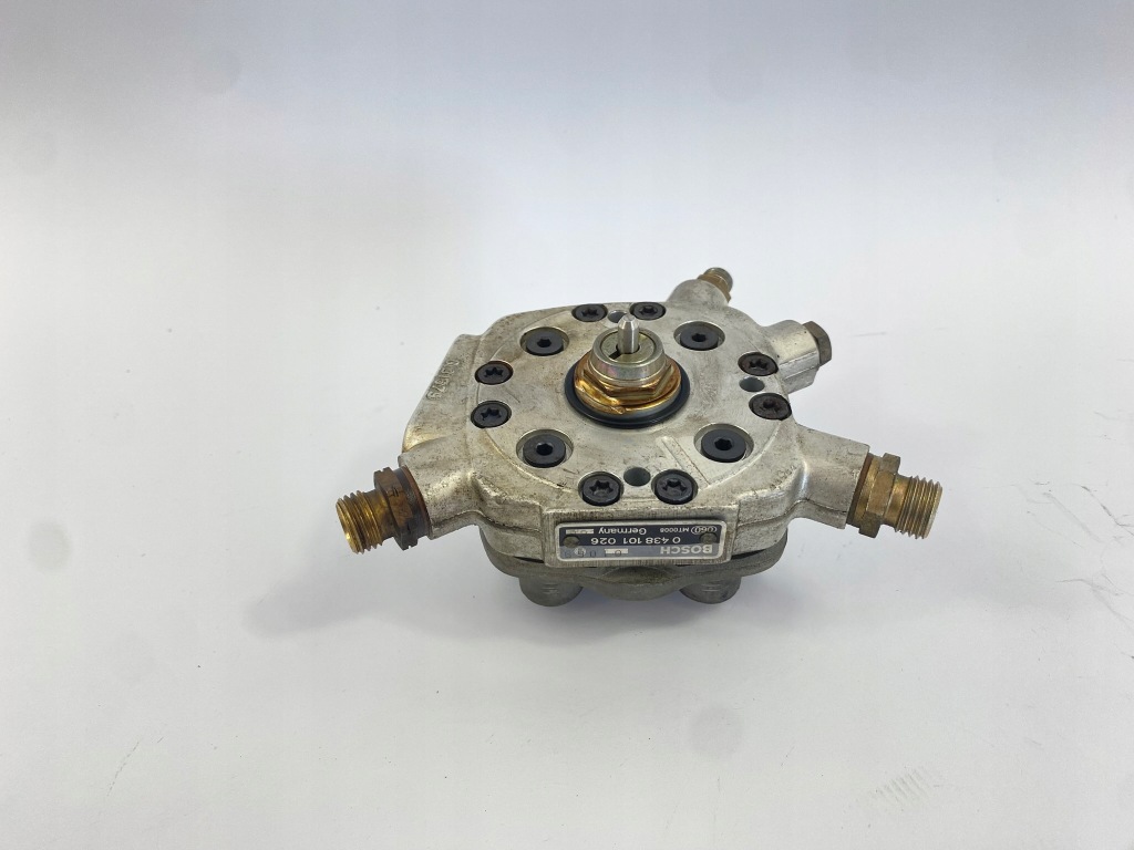 Распределитель топлива mercedes w124 w201 190 1.8 2.0 2.3 230ce 200e m102 k-jet Цена