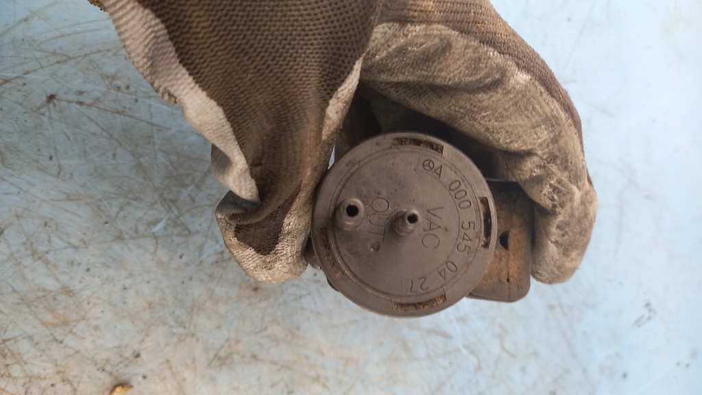 фото №1, Клапан вакуумa mercedes benz vito 00r