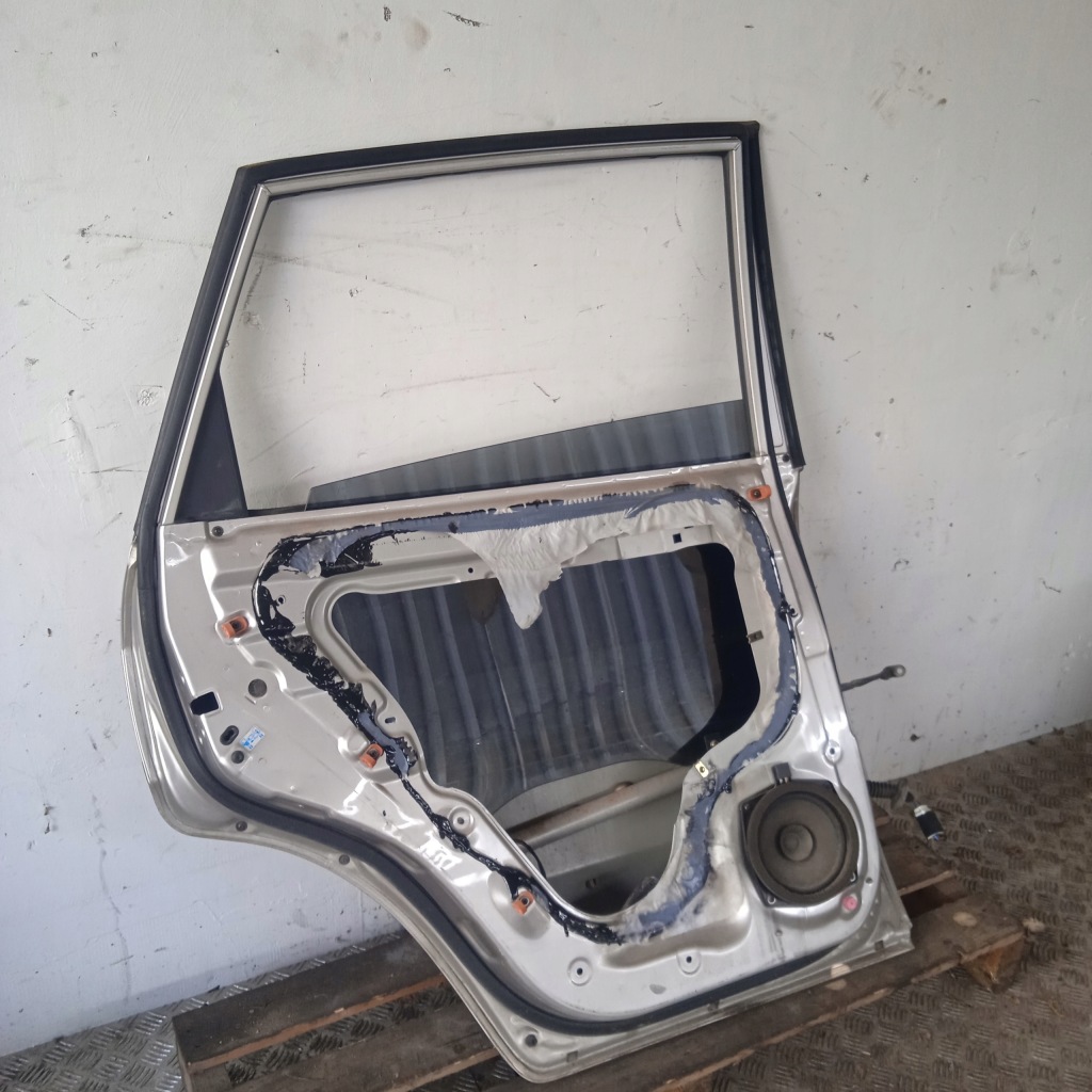 фото №5, Hyundai tucson i дверь левая задняя серебристые