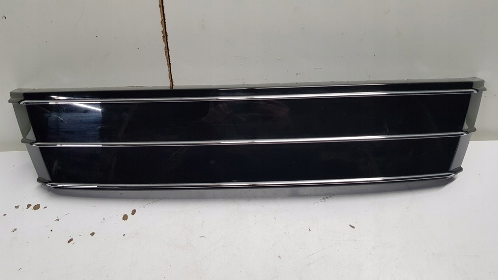 фото №5, Рамка номерного знака audi r8 420807287a