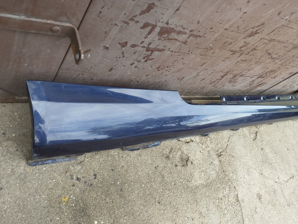 фото №7, Порог молдинг правый mercedes w207