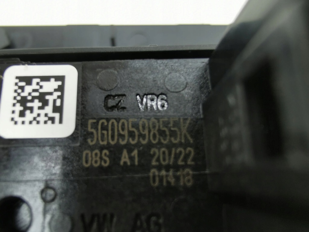 фото №7, Skoda octavia mk4 2022 задня сторона права кнопки вікон