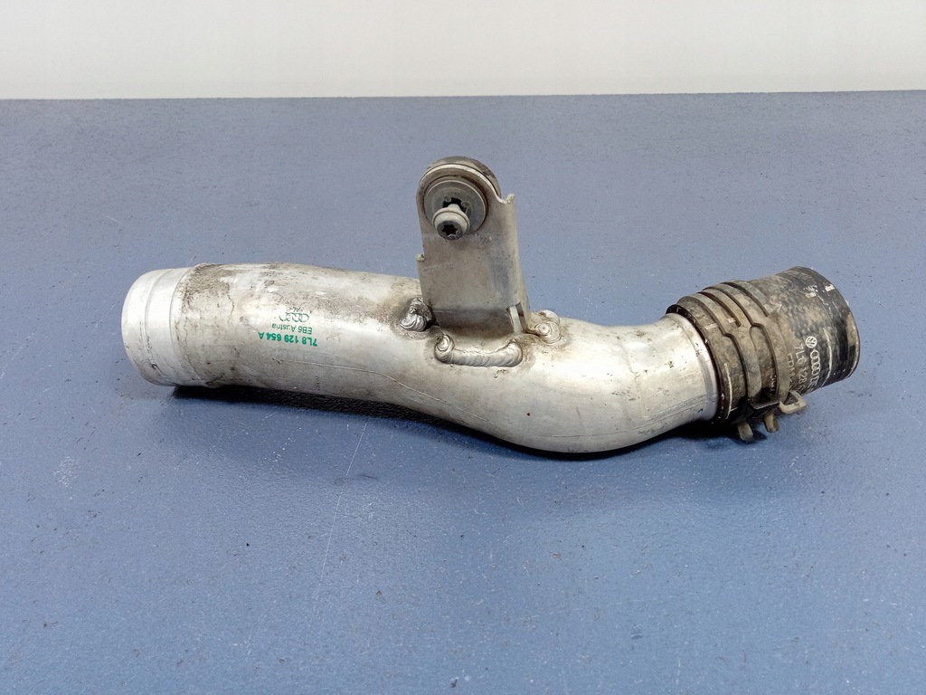 фото №1, Cayenne ii 7p5 4.2 d труба интеркулер 7l8129654a