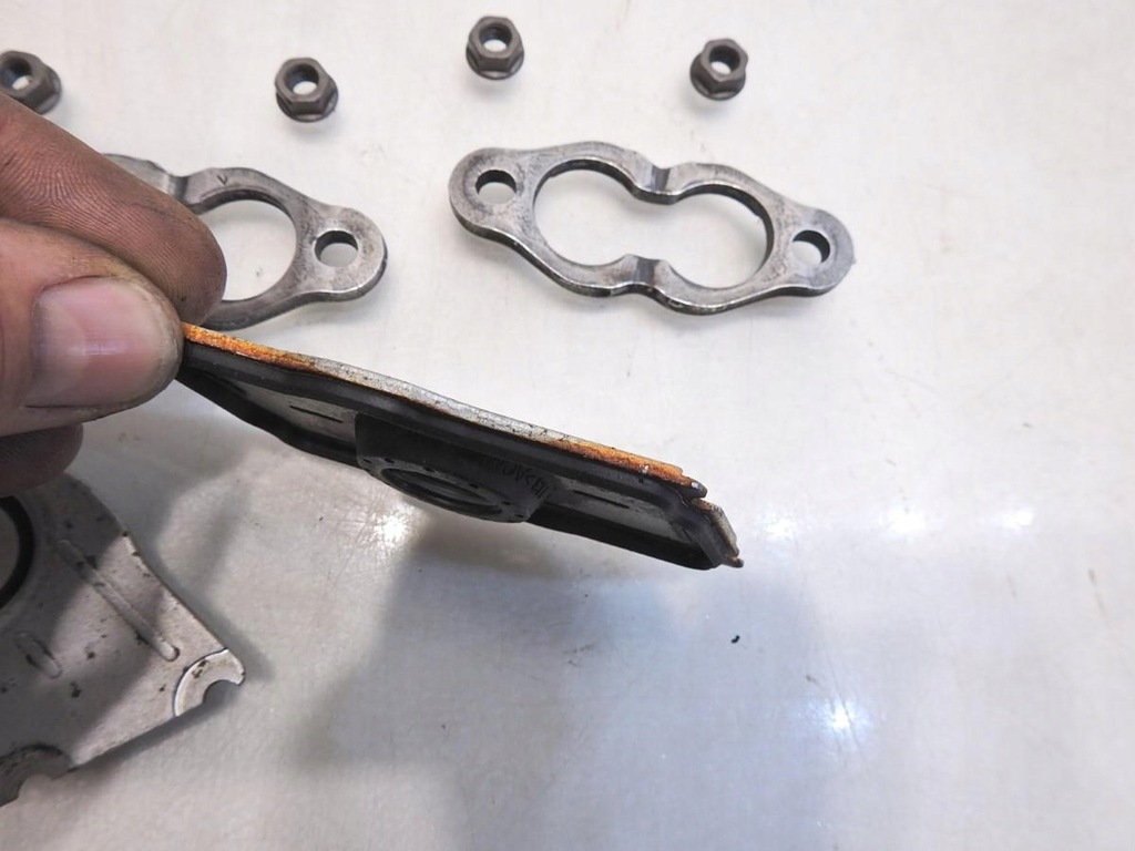 фото №6, Кріплення кронштейн кронштейн вприску audi a4 b8