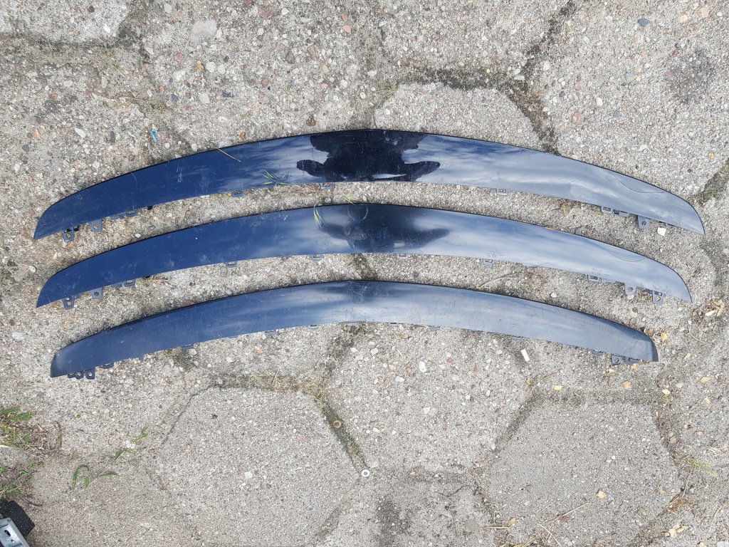 фото №1, Mercedes e a216 amg молдинг бампера накладка перед