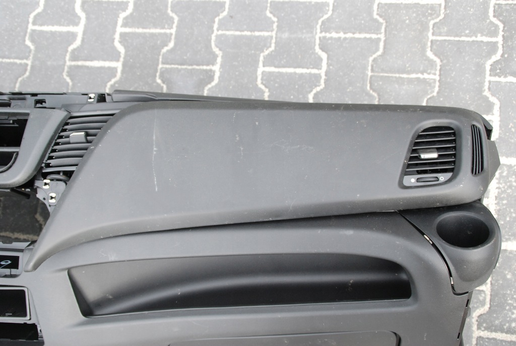 фото №10, Iveco daily 14-17 панель приладів консоль панель приладів новий model