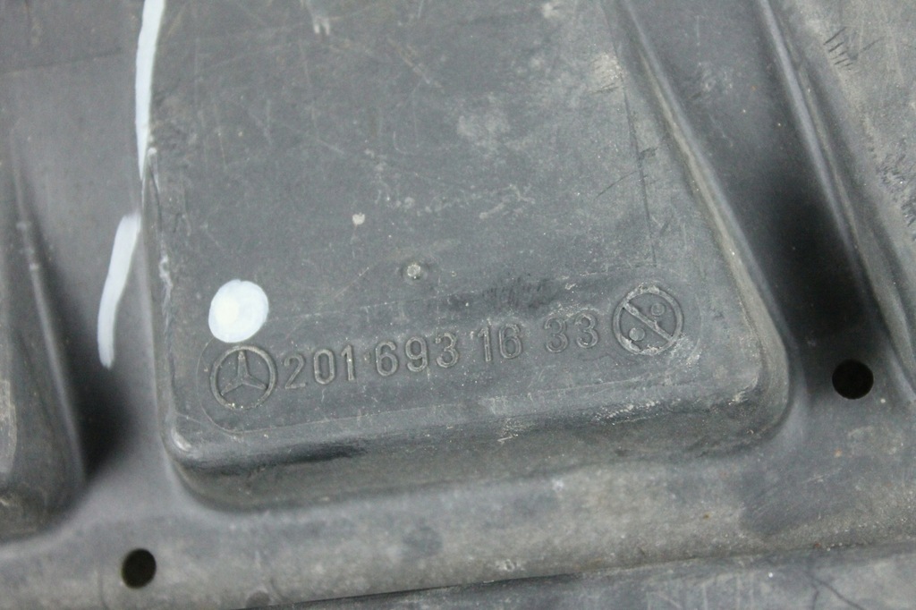 фото №13, Пол задняя защита задняя колеса запасного mercedes w201