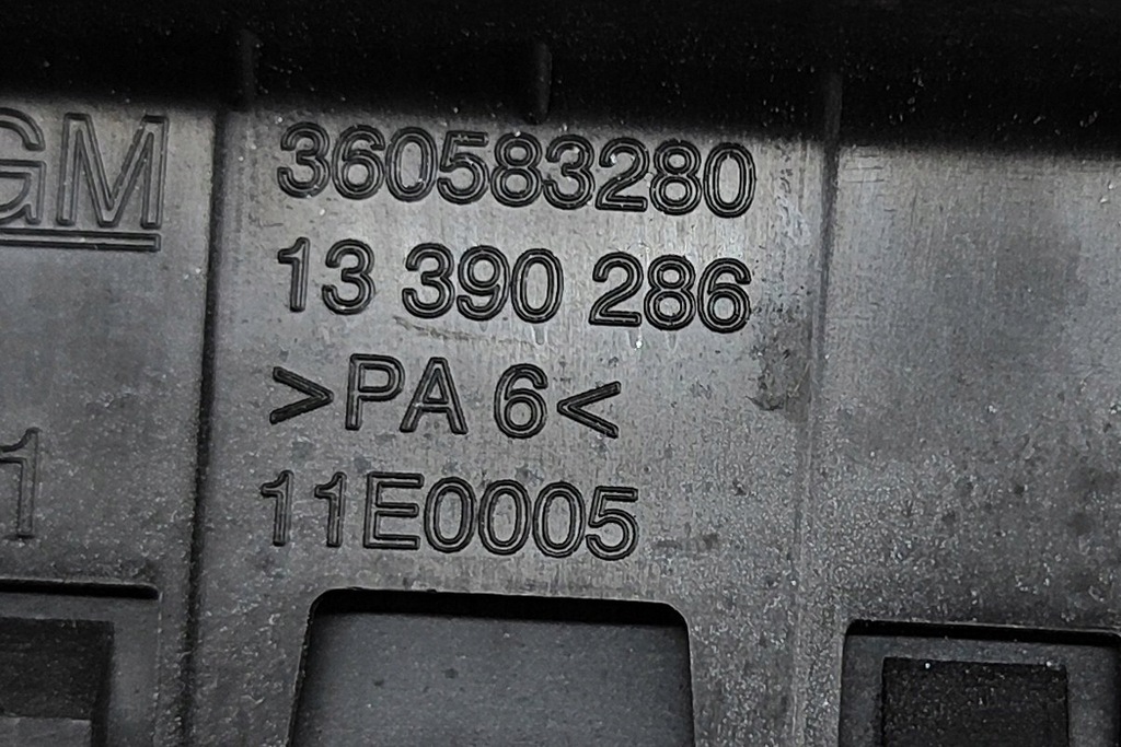 фото №6, Opel vauhxall cascada переключатель складывания заднего сиденья 13390286 2016