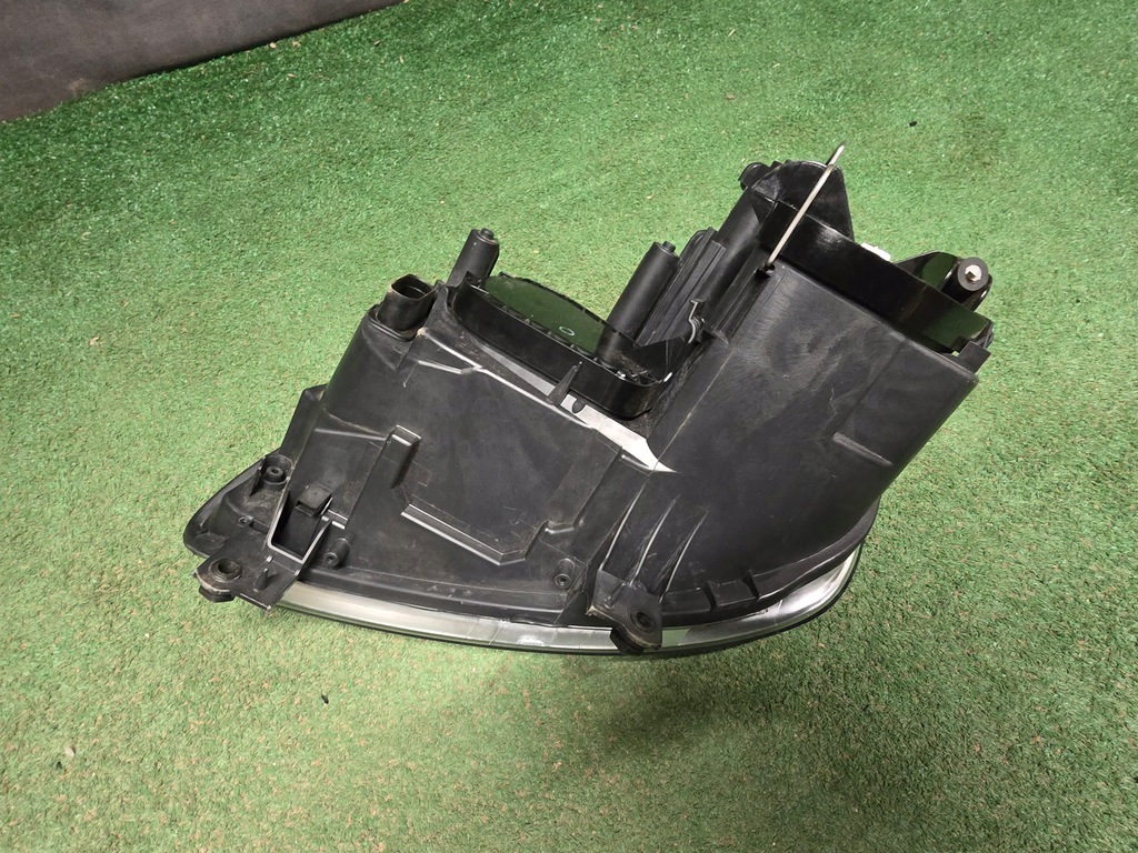 фото №9, Лампа права перед vw touran i 1ee01020302