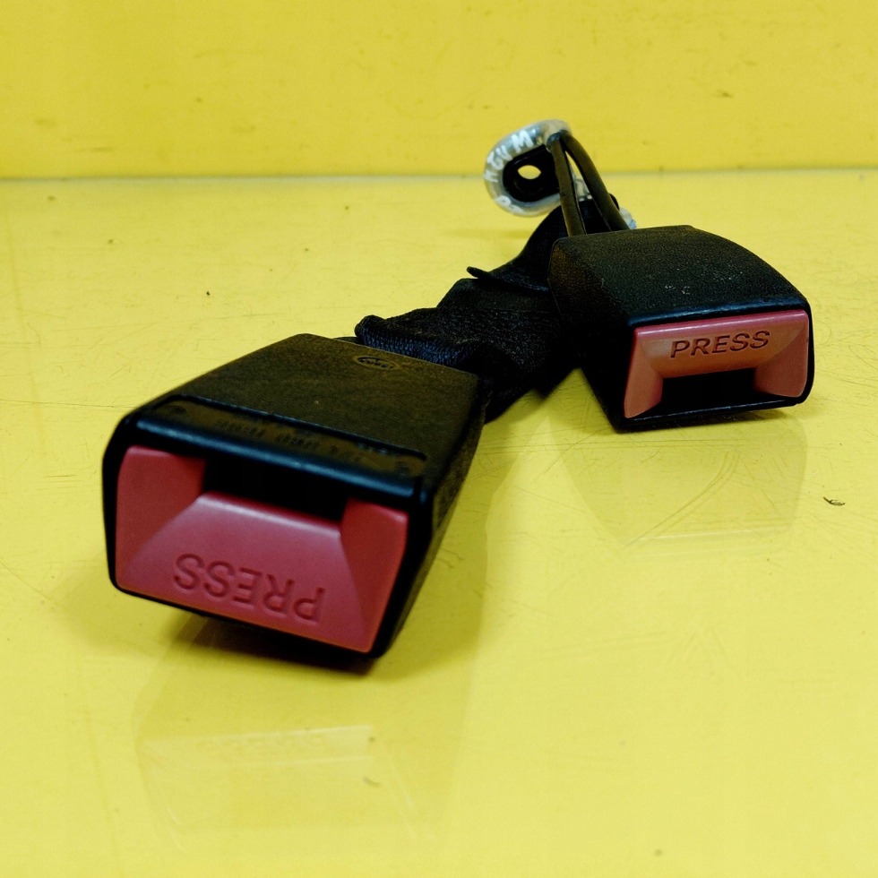 фото №1, Клипса поперечина безопасности середина задняя mercedes-benz e w124 124860169 nr986