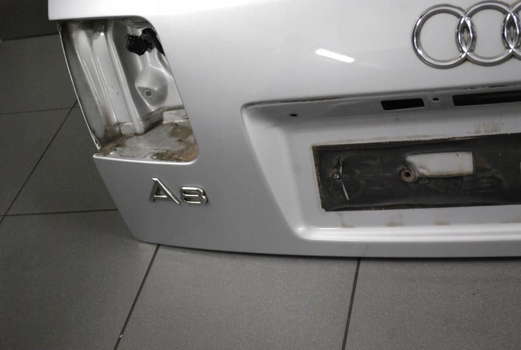 фото №8, Кришка багажника багажника без оснащення audi a8 d3 ly7w