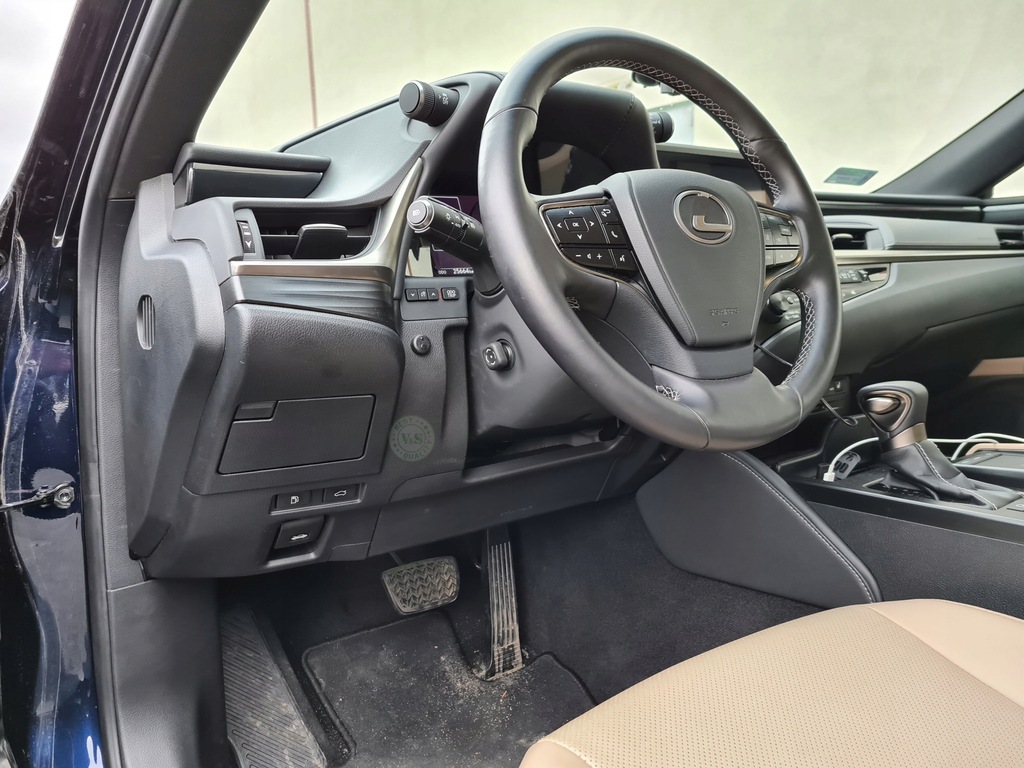 фото №8, Электрическая крышка багажника багажника lexus es 2019