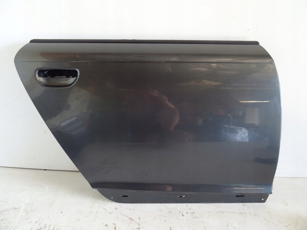 фото №1, Audi a6 c6 задние правое дверь