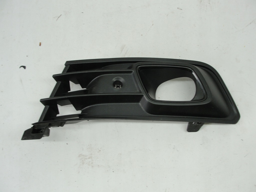 фото №1, Решётка бампера перед левая renault captur i lift 17-19 261a35462r