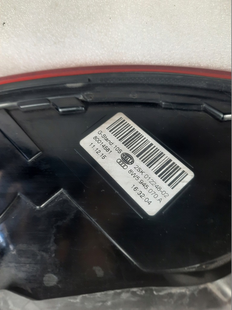 фото №6, Лампа правый задняя w крыло 8w5945070a a4 b9 sedan