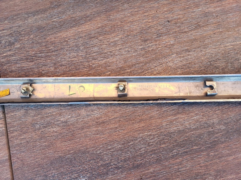 фото №11, Jeep grand cherokee wk 5-10r молдинг дверь левый перед