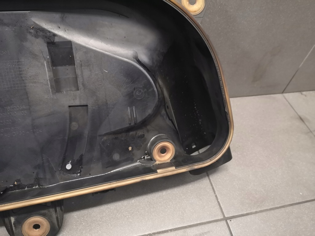 фото №11, Корпус фильтра воздуха bmw 7 f01 3.0d 7812064