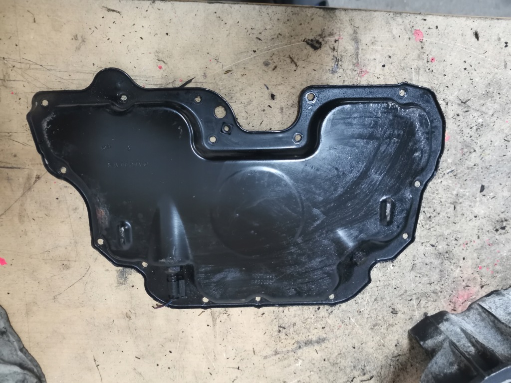 Піддон масляна mercedes w212 дизель 3.0 6420142602 a6420102028 Ціна