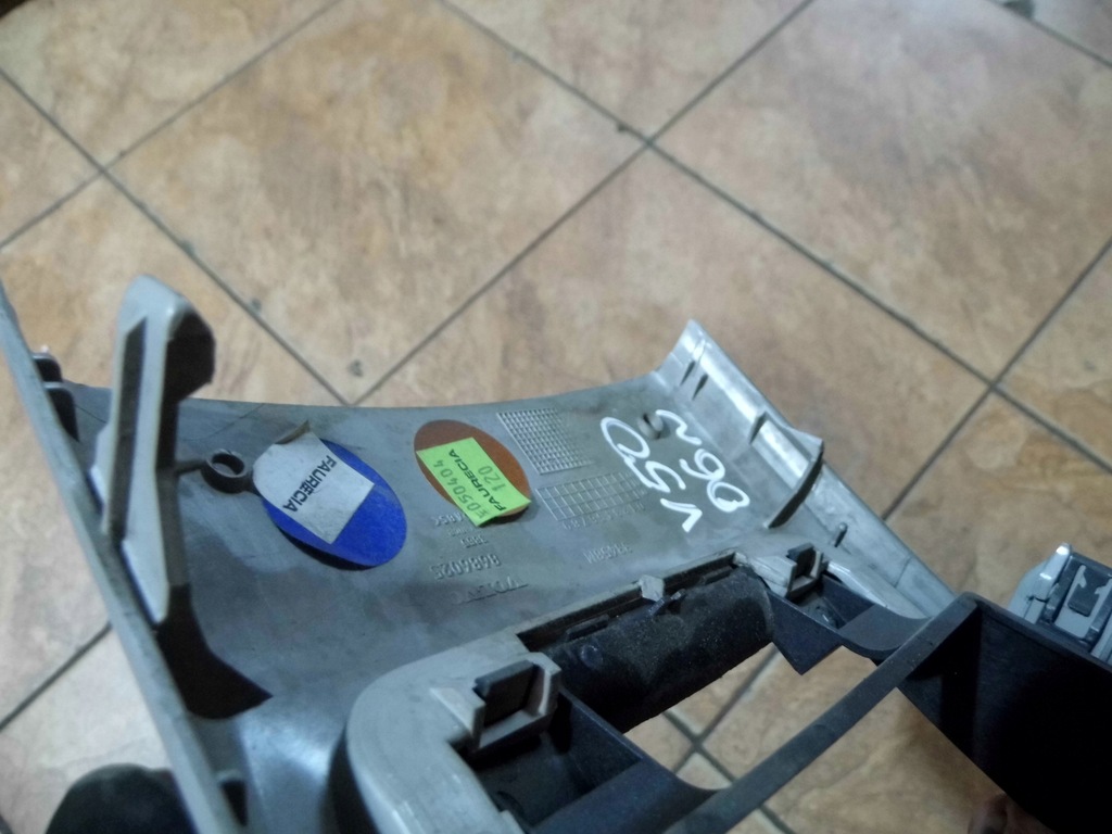 фото №7, Volvo v50 s40 ii 2.0d 06' пепельница 8686025