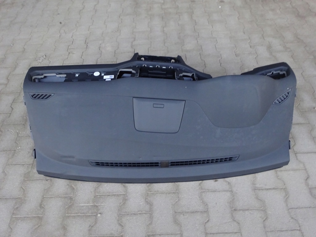 фото №9, Vw golf 7 sportsvan консоль приборная панель nieregenerowana